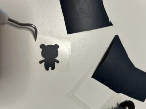 Entgittern der Spielzeug Etiketten