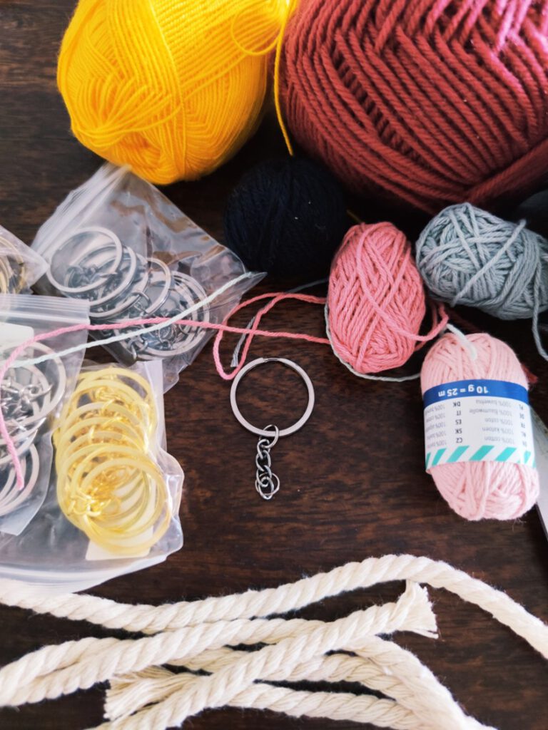 DIY Makramee Regenbogen Schlüsselanhänger thingsofsarah